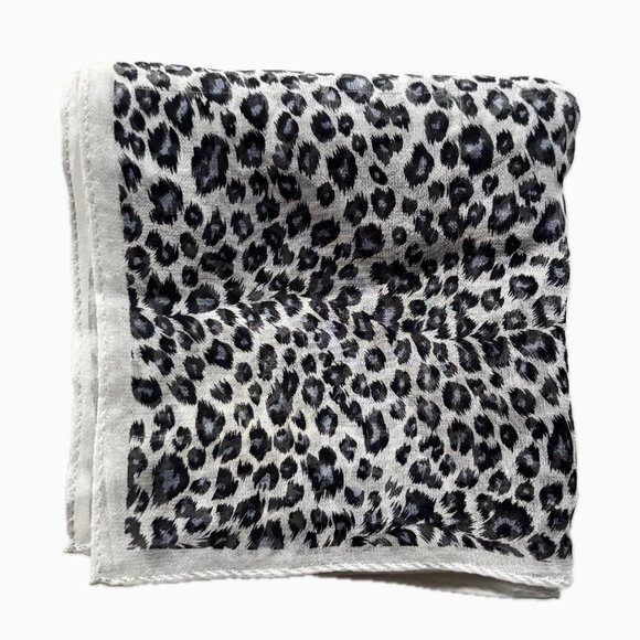 Women's Silk Cheetah Print Artisanal Neck Scarf White Charcoal Gray Blue 21x21"… - Picture 8 of 13